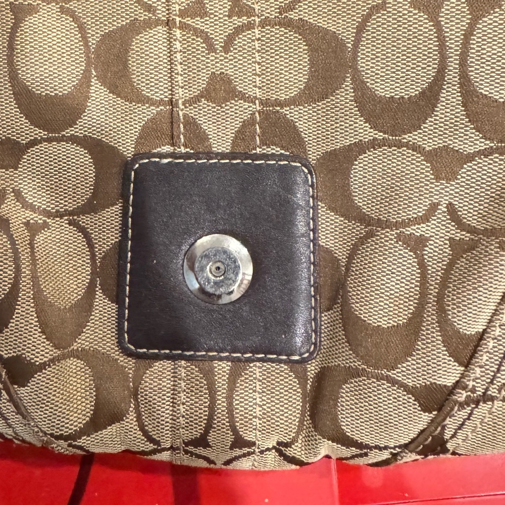 Vintage Y2K Coach Soho Bag Insignia Canvas Light Brown Great Condition - Picture 6 of 11
